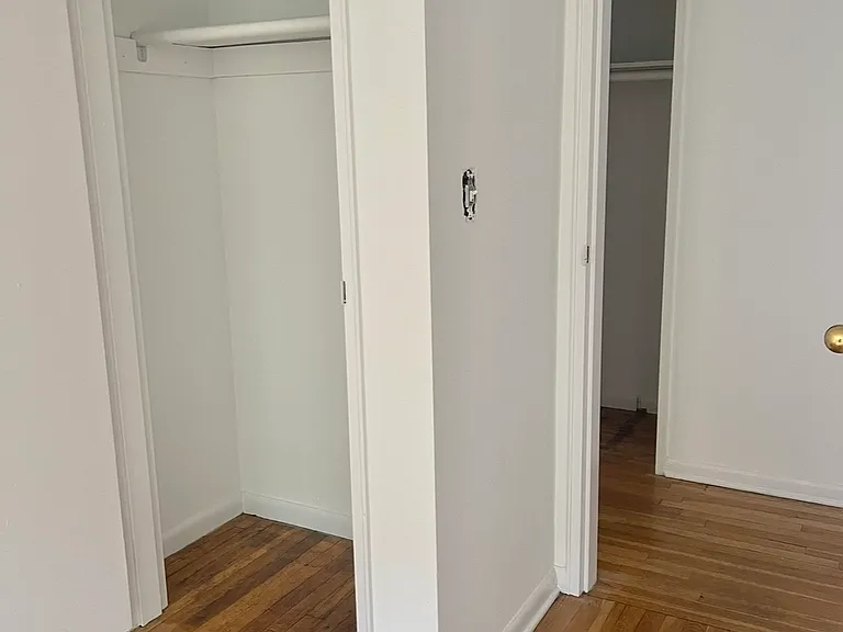 317 Irvington Ave #3A — Photo 4