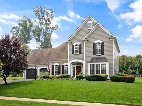 5215 Park Ridge Ct, Crozet, VA 22932