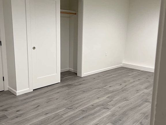 5th image of 363 Henderson Ave
