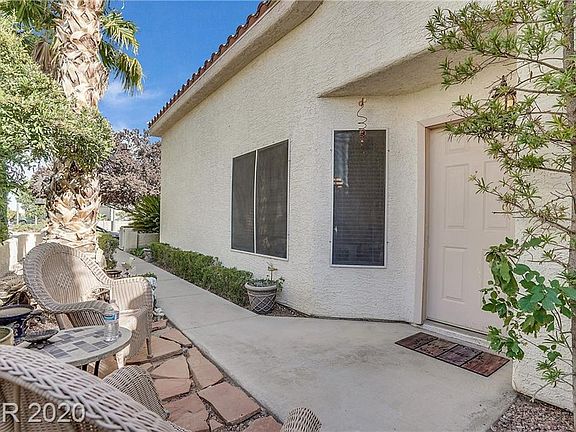 3rd image of 7713 Flourish Springs St