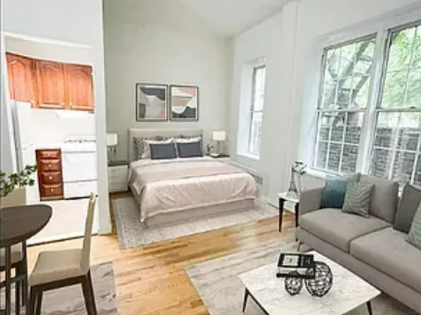 55 Perry St APT 5K, New York, NY 10014