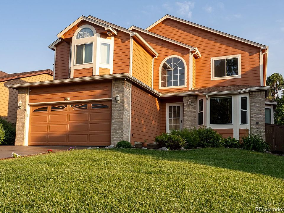 1st image of 820 Redwood Court