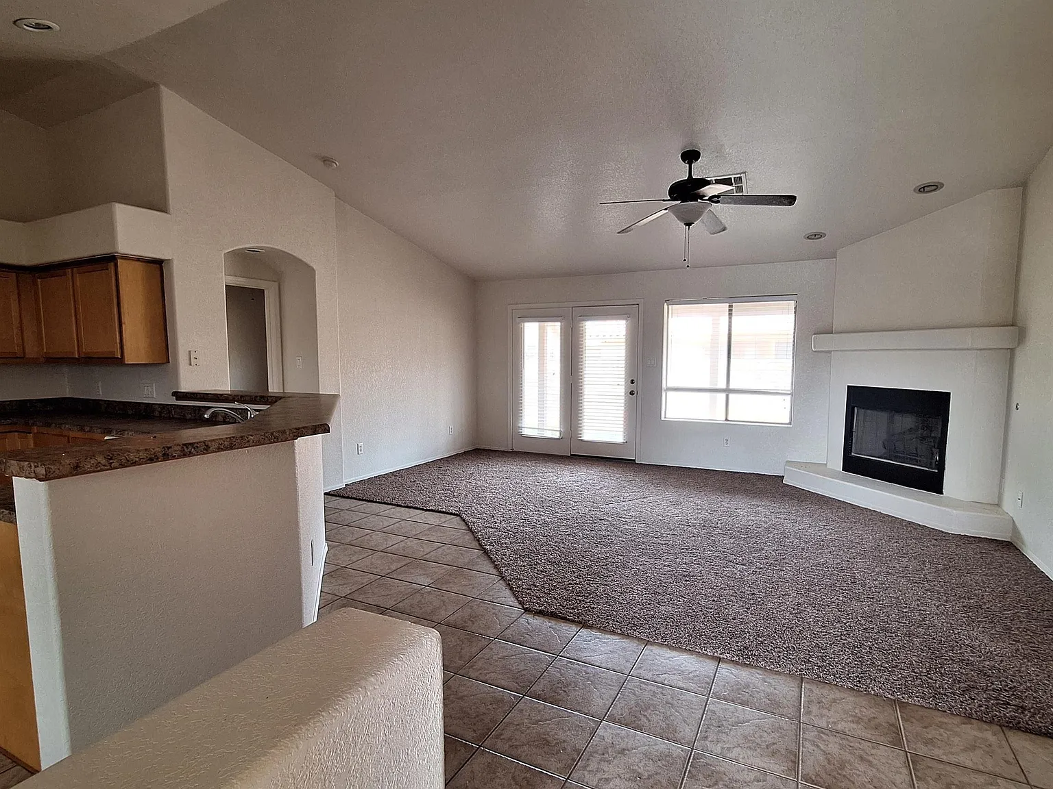 3 bed, 2.0 bath, 1460 sqft, $1,600 — Photo 3