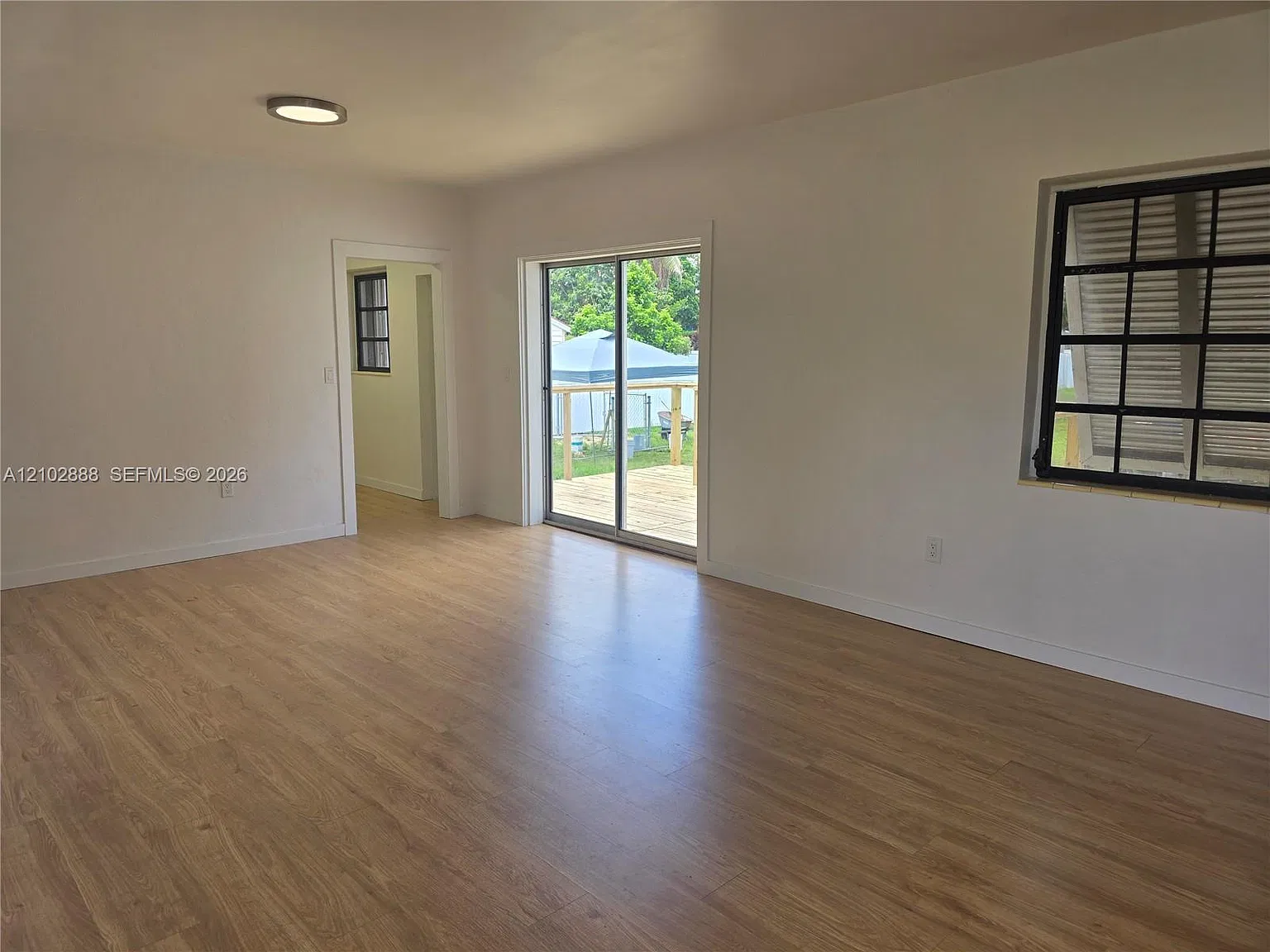 Tamiami Acres Plan 1 — Photo 4
