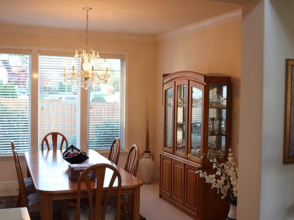 Formal dining room