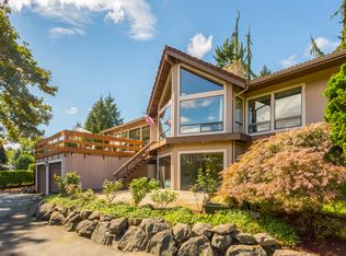 9249 SE 59th St, Mercer Island, WA 98040