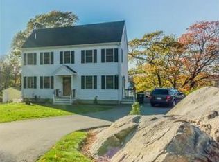 30 Oak Cliff Rd, Weymouth, MA 02189