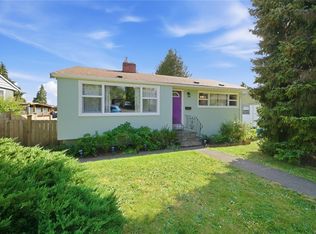 443 Aysgarth St, Nanaimo, BC V9R 1V7