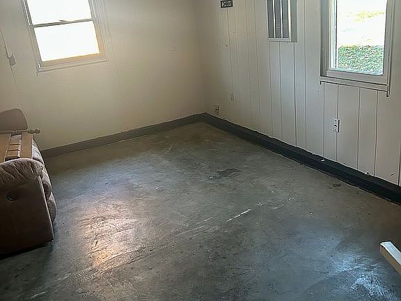 3rd image of 520 Branch St