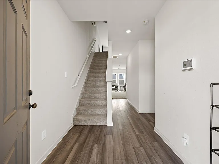 7826 Pink Dahlia Dr — Photo 3