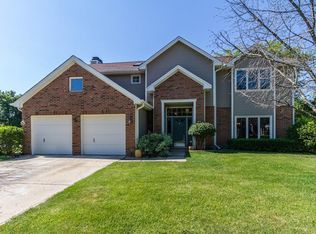 7551 Meadow Ridge Dr, Fishers, IN 46038