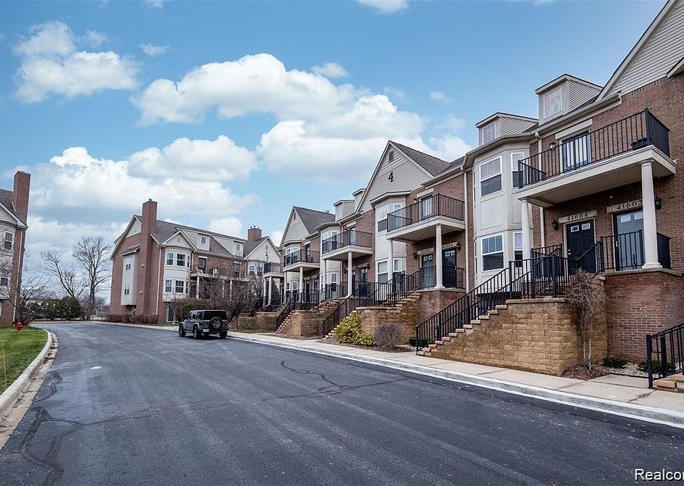 1st image of 41616 Hamlet Ln #1