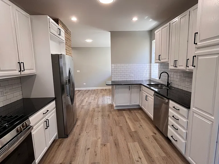 4048 N Richmond St #1 — Photo 14