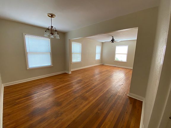 5th image of 1209 Cambridge Dr