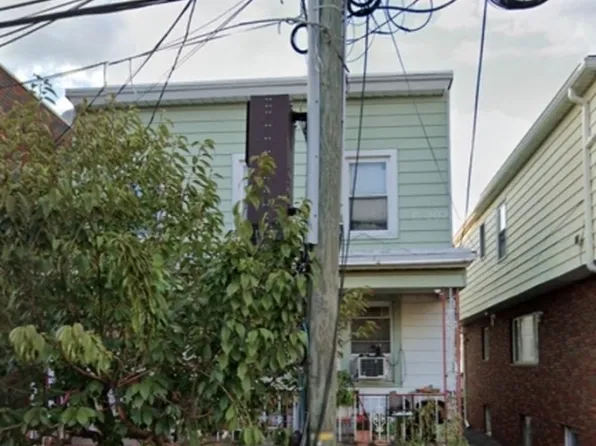 325 Christine St, Elizabeth City, NJ 07202