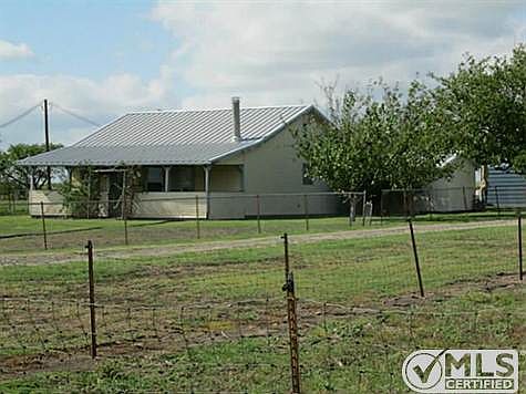 2nd image of 1304 County Road 214