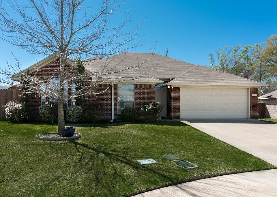 1st image of 2507 Meadowglen Ct
