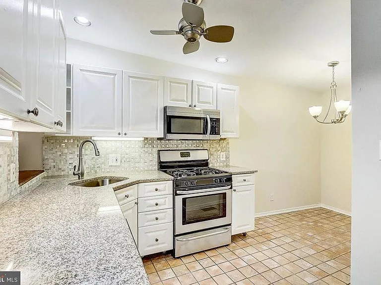 4447 Baker St — Photo 25