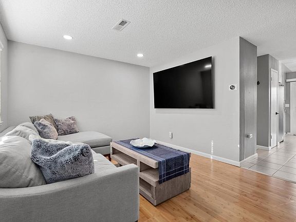 3rd image of 18224 Hale Ave APT E