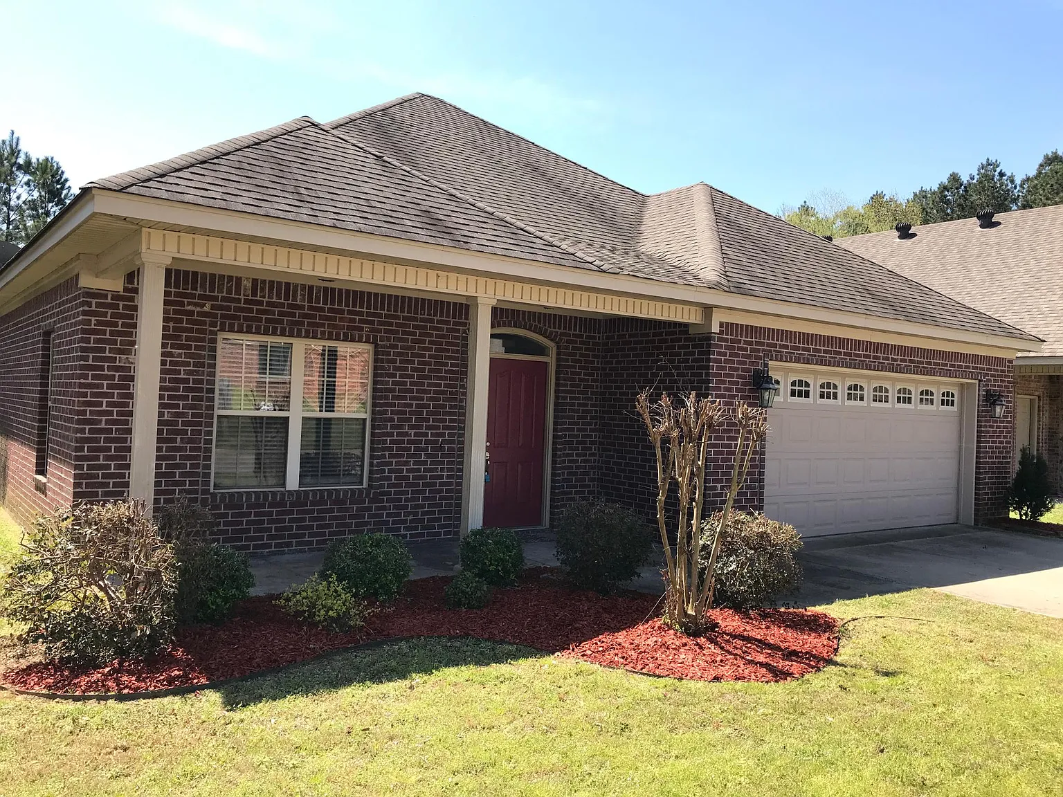 3 bed, 1573 sqft, $1,700 — Photo 1