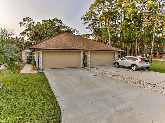 2nd image of 1026 Stonybrook Cir