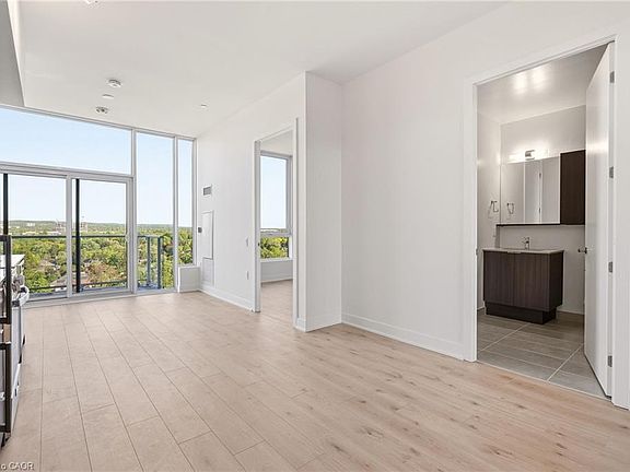 5th image of 2088 James St #1312