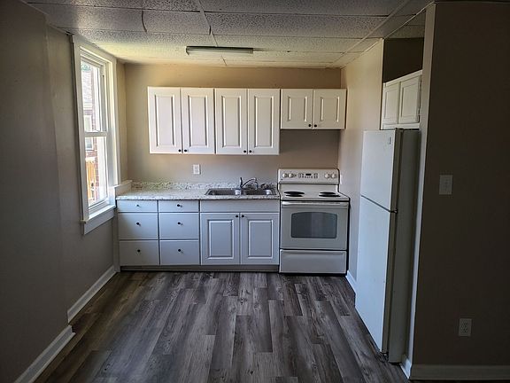 2nd image of 1124 9th Ave APT 4