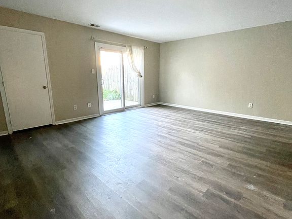 5th image of 526 Harbour North Dr