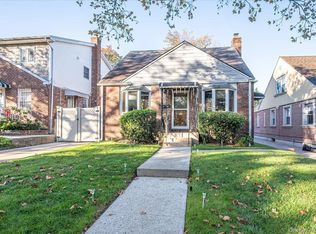 58-24 Clearview Expressway, Oakland Gardens, NY 11364