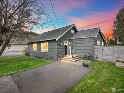 111 1st Avenue N, Algona, WA, 98001