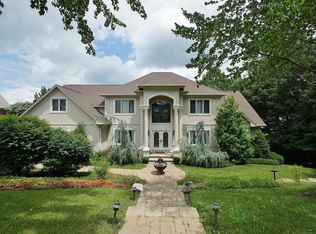 5301 Fox Ridge Rd, Roanoke, VA 24018