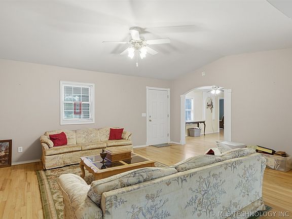 5th image of 13360 S 254th East Ave