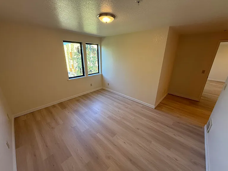7017 35th Ave NE #205 — Photo 7