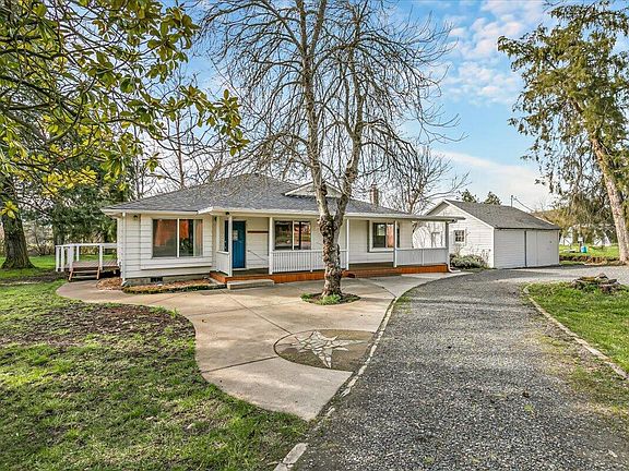 5th image of 4127 Fern Valley Rd