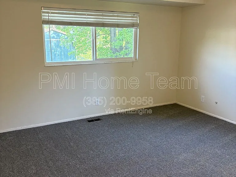 6068 S 2850 W — Photo 15