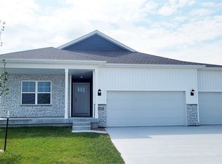 25078 Eagle Vista Dr, Adel, IA 50003