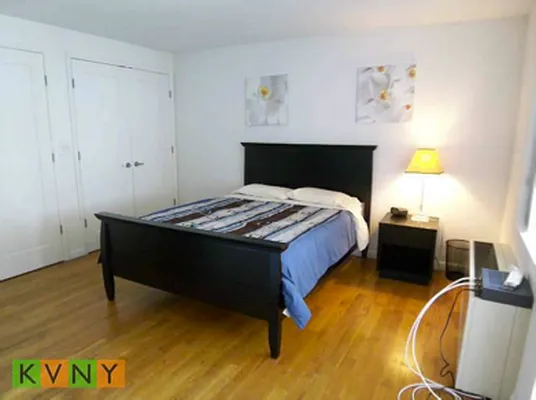 Rented by KVNY Soho | media 43
