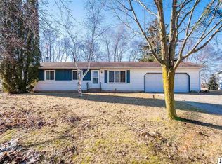 1173 Rowena Ave, Grass Lake, MI 49240
