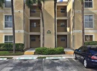 833 Riverside Dr APT 827, Pompano Beach, FL 33071