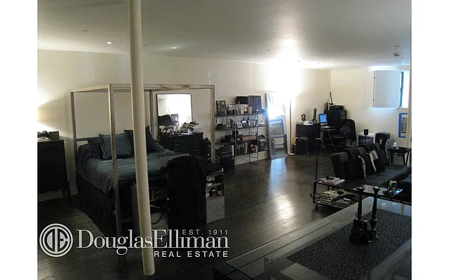 Rented by Douglas Elliman | media 21