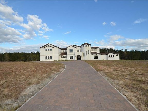 3rd image of 10112 Colt Ln