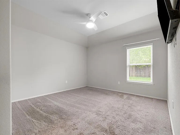 10061 Spring Creek Rd — Photo 15