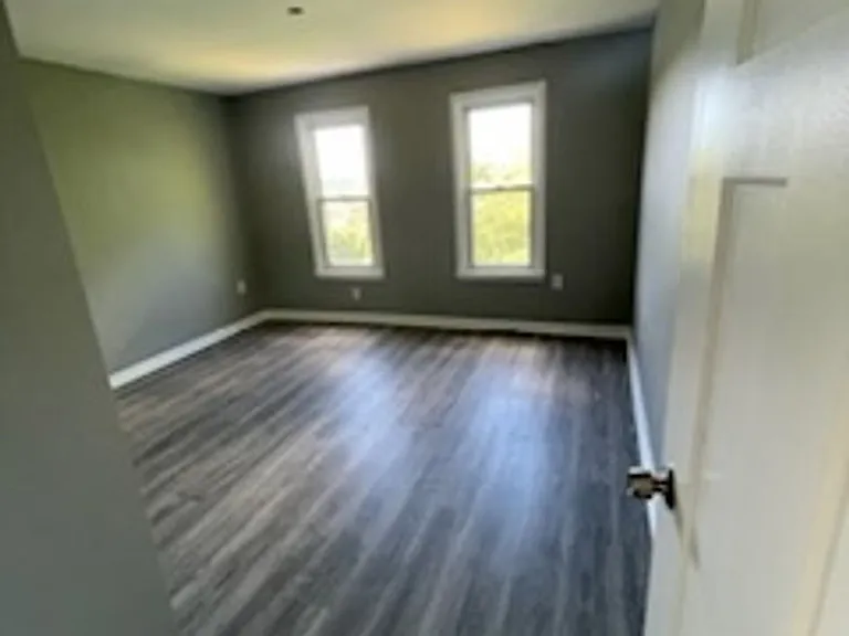 1721 Johnson St — Photo 3