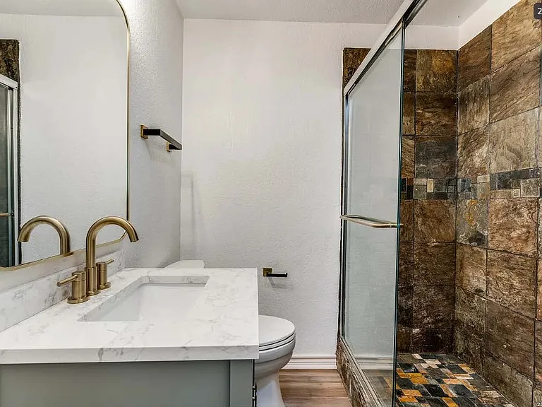 3611 Devon Ave — Photo 5