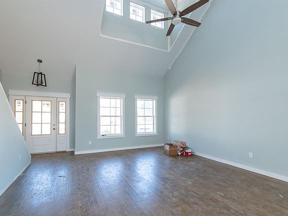 5th image of 1042 Marco Ln