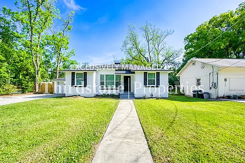 5204 Astral St Photo 1