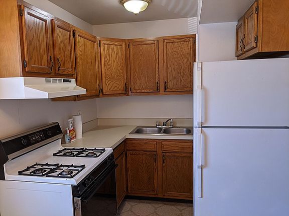 2nd image of 2026 Stieber St