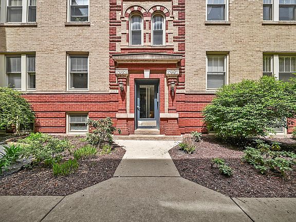 2nd image of 5342 N Winthrop Ave APT 2E