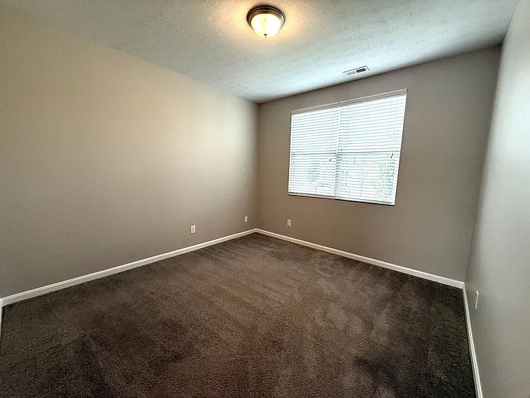 11727 Trottingham Cir — Photo 4