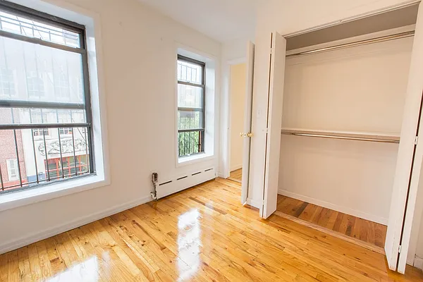 Rented by Oxford Property Group | media 37